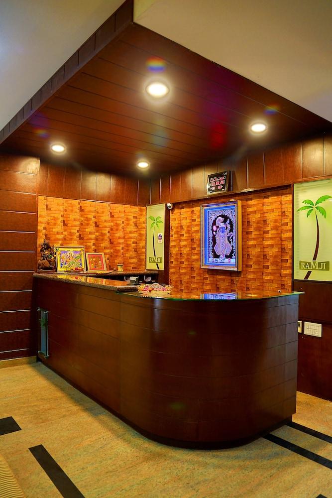 Hotel Royal Palm - A Budget Hotel In Udaipur Bagian luar foto