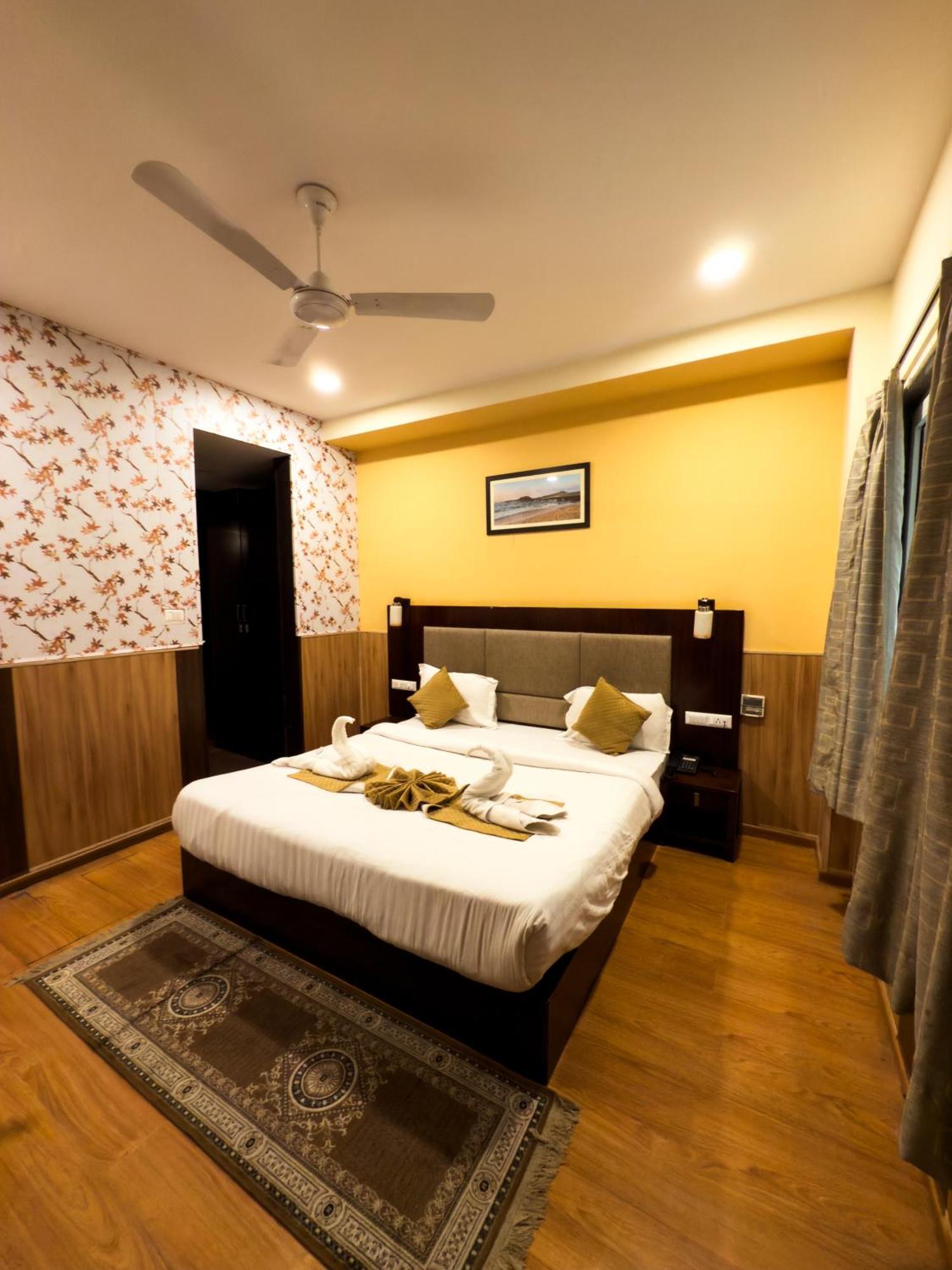 Hotel Royal Palm - A Budget Hotel In Udaipur Bagian luar foto