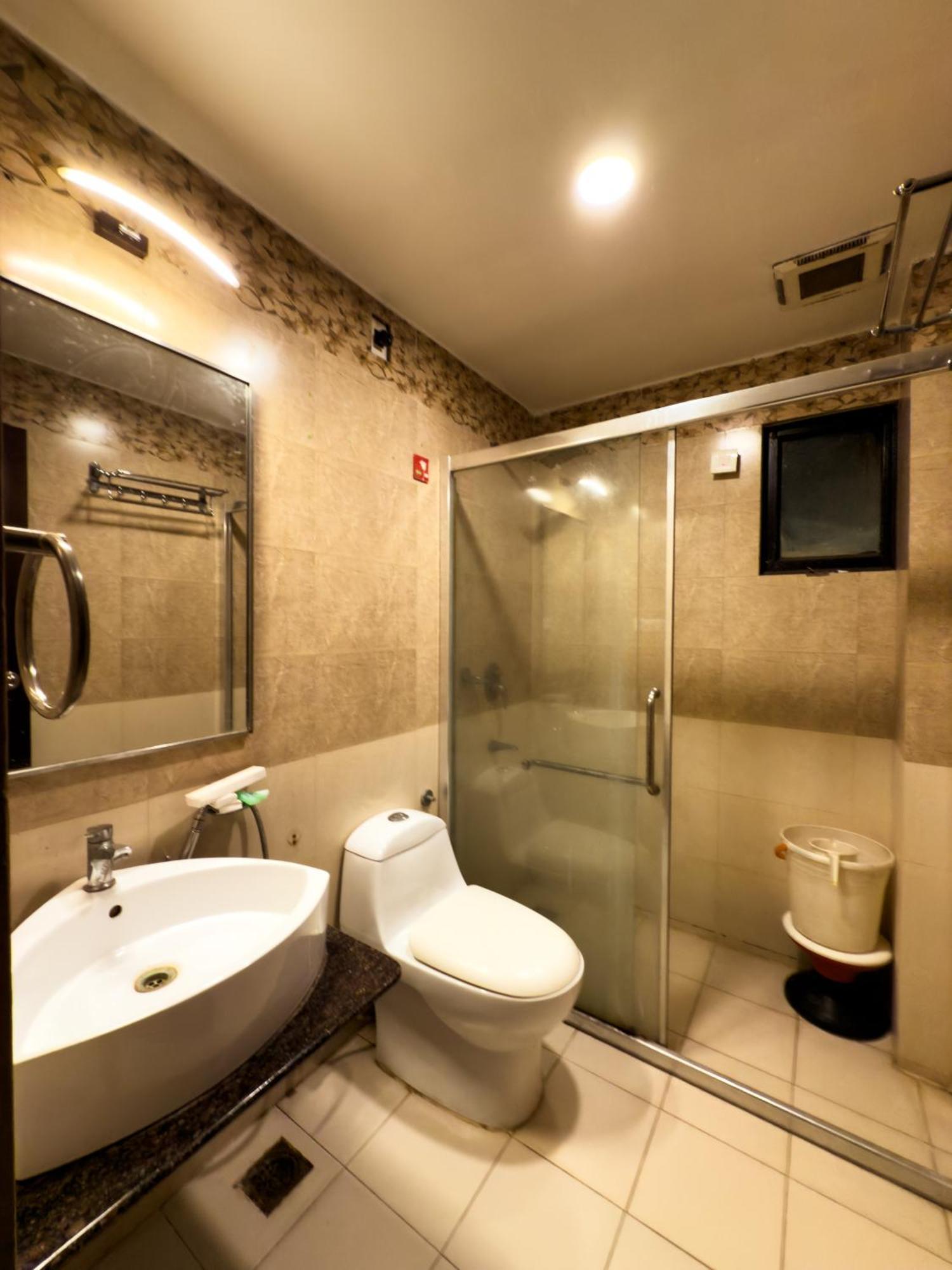 Hotel Royal Palm - A Budget Hotel In Udaipur Bagian luar foto