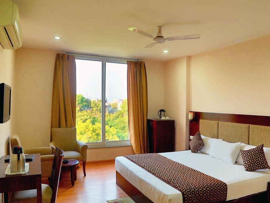 Hotel Royal Palm - A Budget Hotel In Udaipur Bagian luar foto